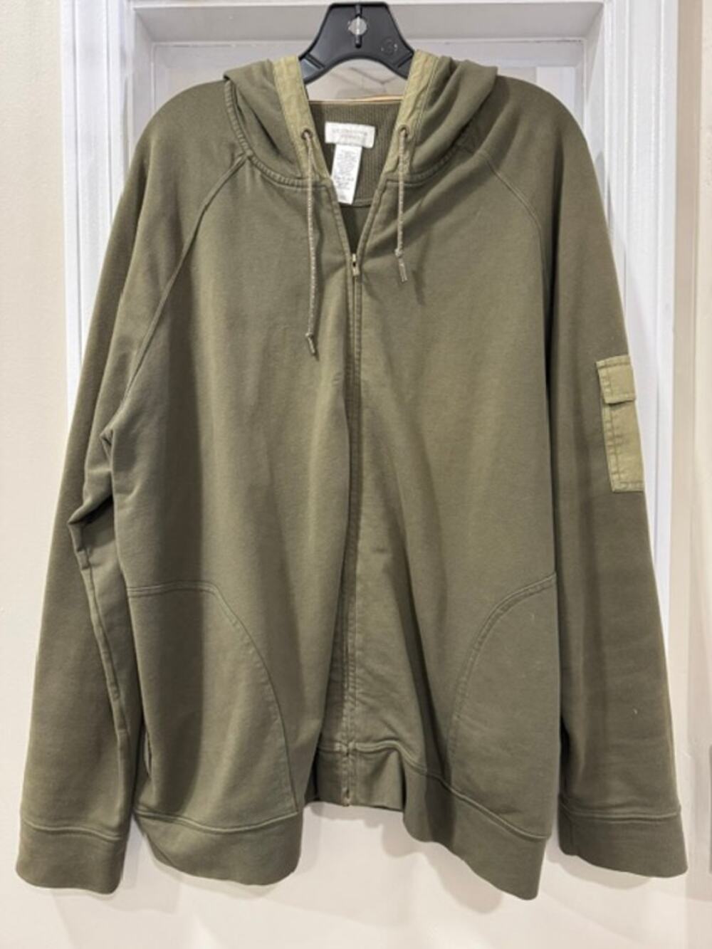 Liz Claiborne Woman Zip Up